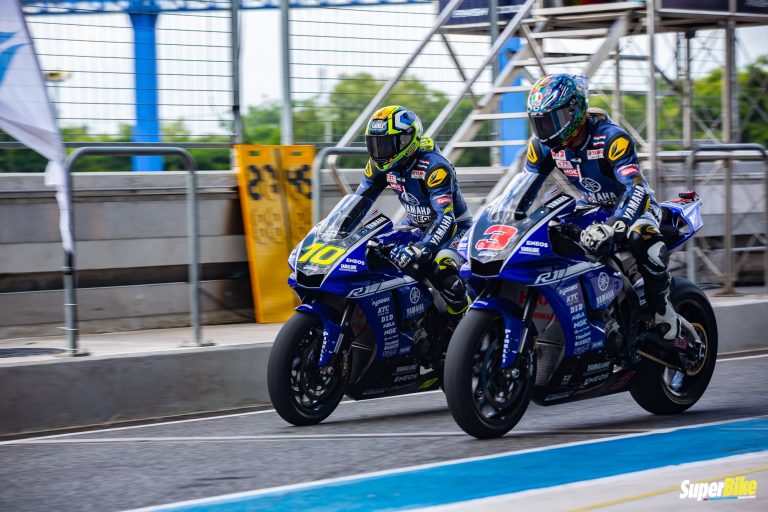 ไม่ธรรมดา นักบิด Yamaha Riders’Club Racing Team ขึ้นโพเดี้ยม !!