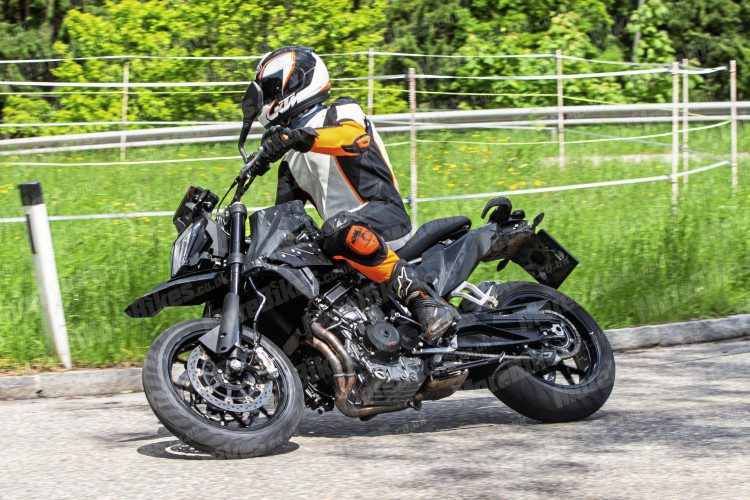หลุด!! สปายช็อตของ KTM 790 SMC 2020
