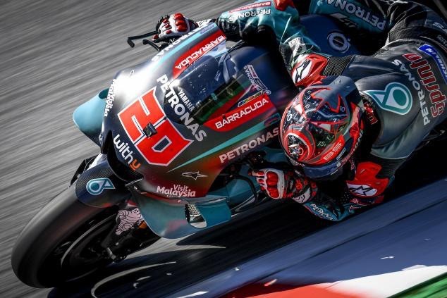 Fabio quartararo ขึ้นโพเดี้ยม 3rd ด้าน รอสซี่ ควงคู่ บีญาเลส Top5 MotoGP