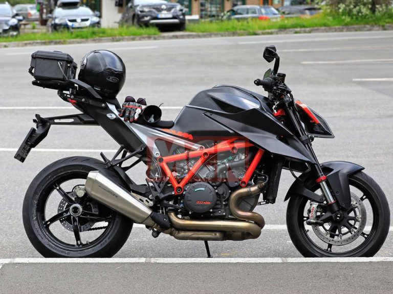 หลุด!! ภาพทดสอบ KTM 1290 Super Duke R รุ่นใหม่